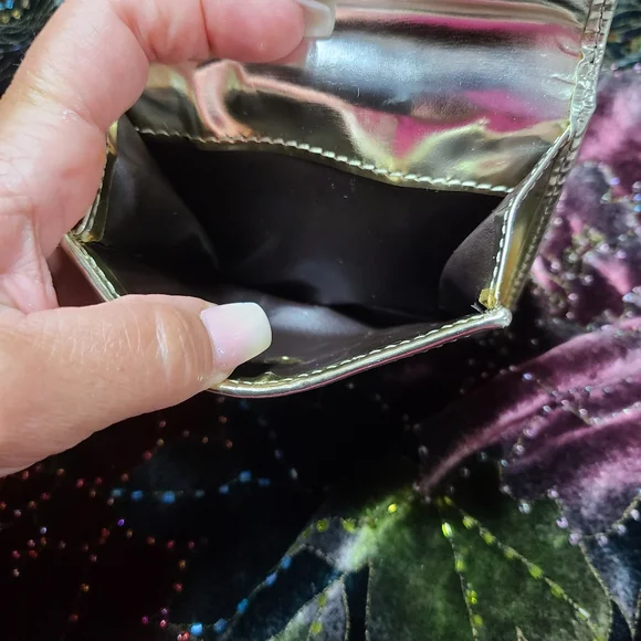 EUC Gucci Wallet - Picture 8 of 15